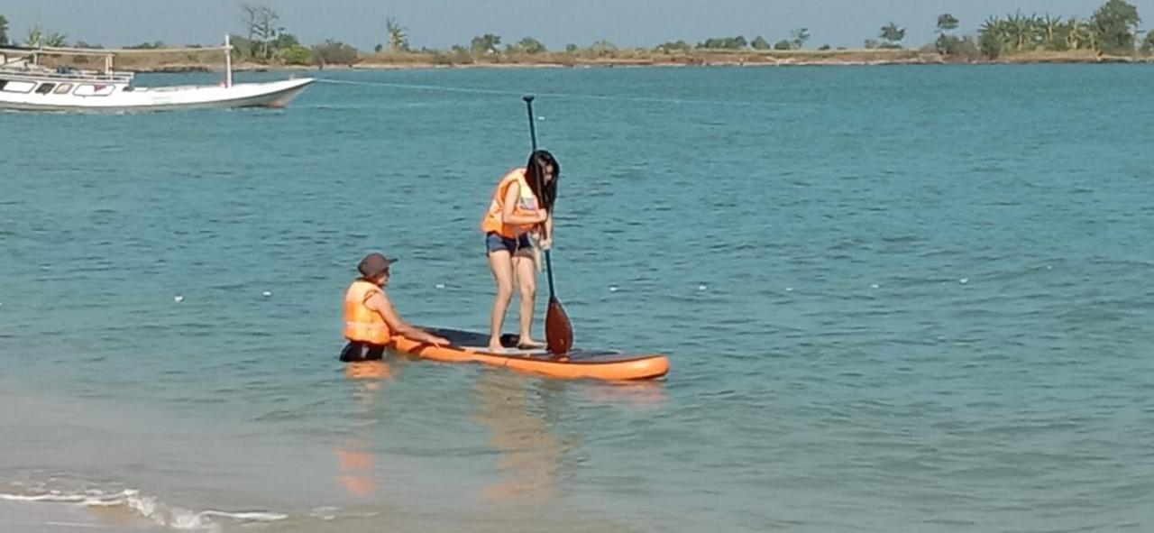 Omah Laut Bondo Jepara - By The Beach, Direct View Of The Sea, Great Base For Water Sports Margokerto Zewnętrze zdjęcie