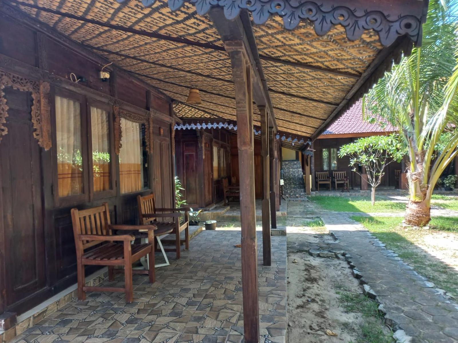 Omah Laut Bondo Jepara - By The Beach, Direct View Of The Sea, Great Base For Water Sports Margokerto Zewnętrze zdjęcie