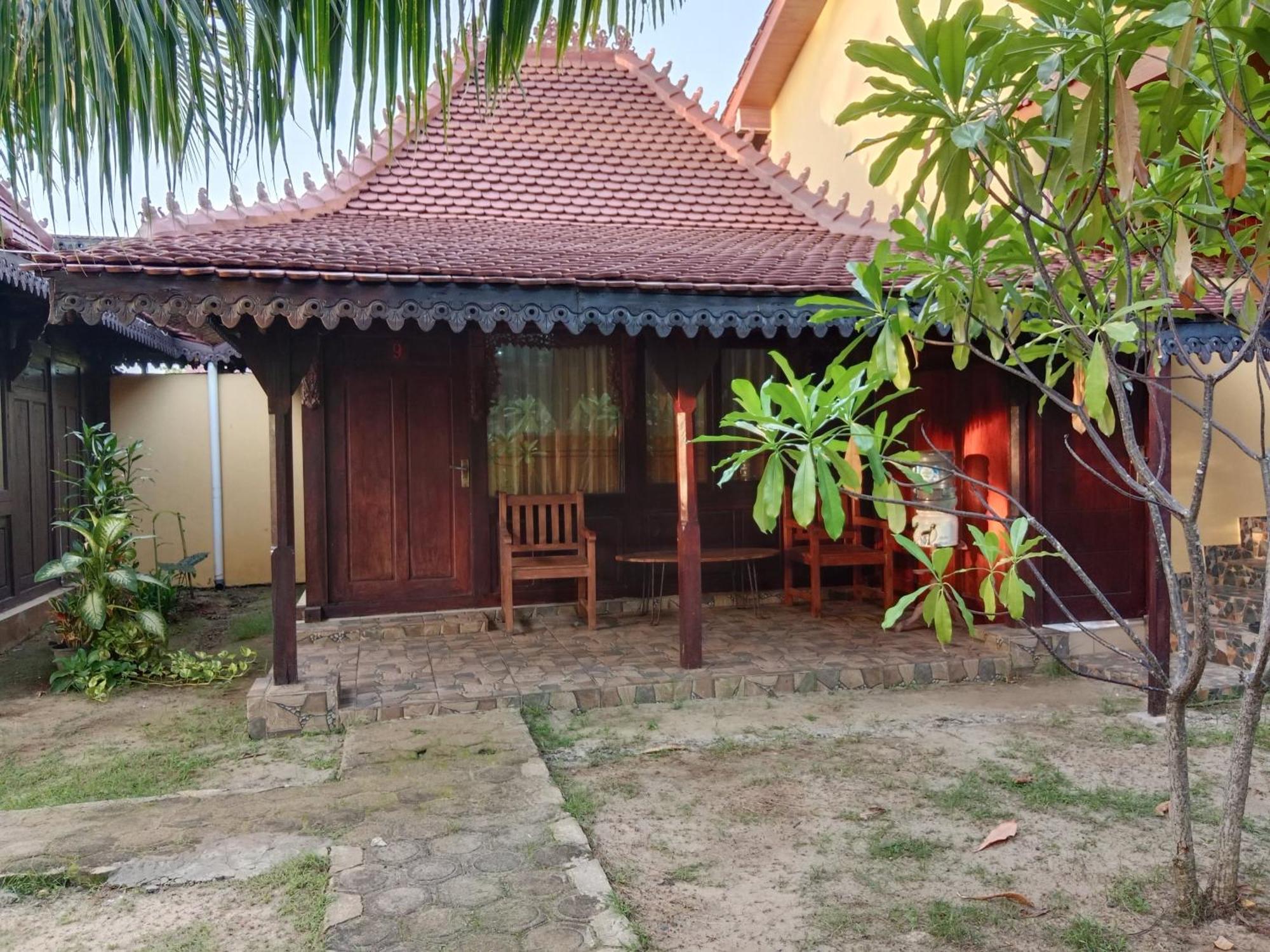 Omah Laut Bondo Jepara - By The Beach, Direct View Of The Sea, Great Base For Water Sports Margokerto Zewnętrze zdjęcie