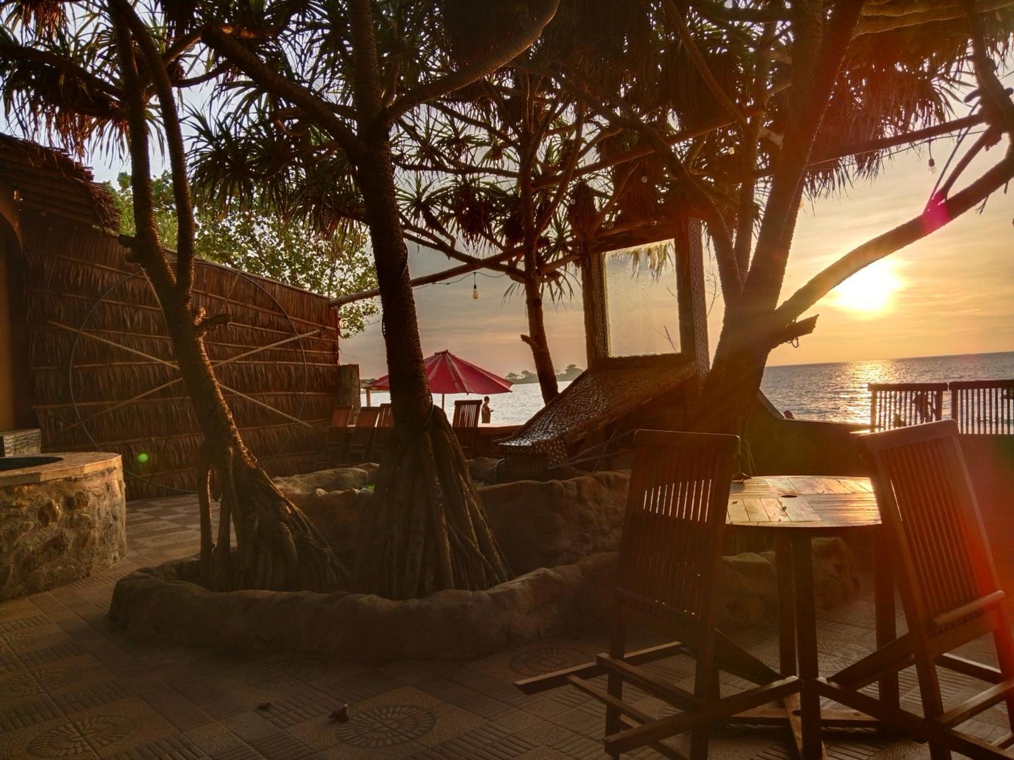 Omah Laut Bondo Jepara - By The Beach, Direct View Of The Sea, Great Base For Water Sports Margokerto Zewnętrze zdjęcie